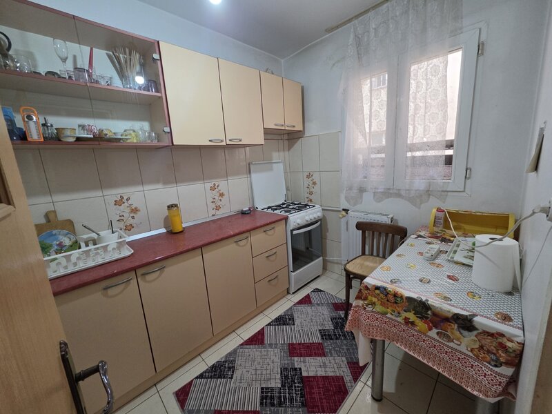 Masina de Paine, Bucur Obor, langa Moara lui Assan, 5 minute metrou,